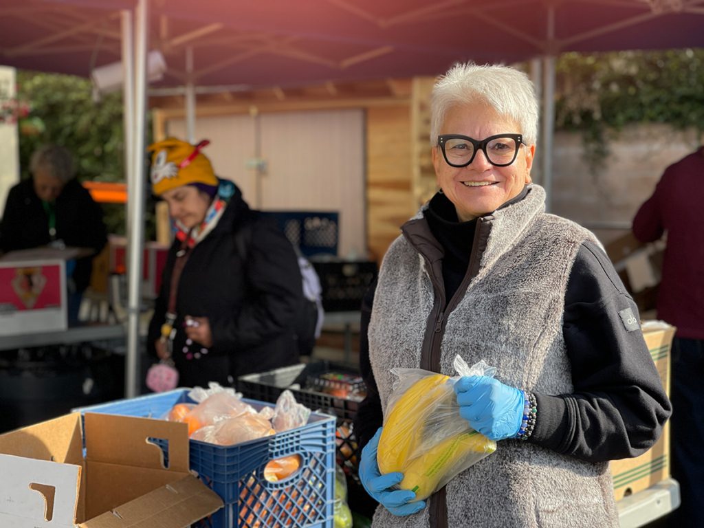 Food Pantry Volunteer, Dena